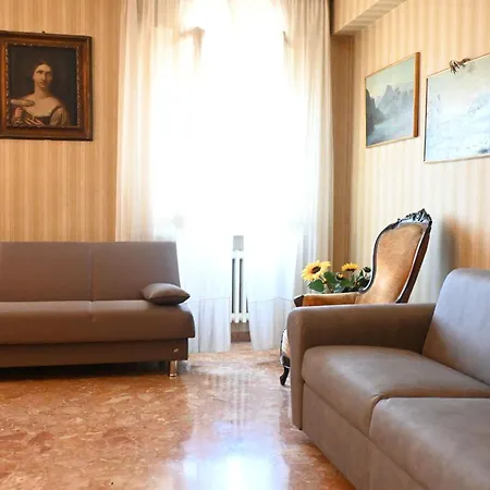 S344 - Trilocale A A Due Minuti A Piedi Dal Centro